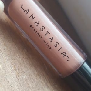 Anastasia beverly hills lipgloss